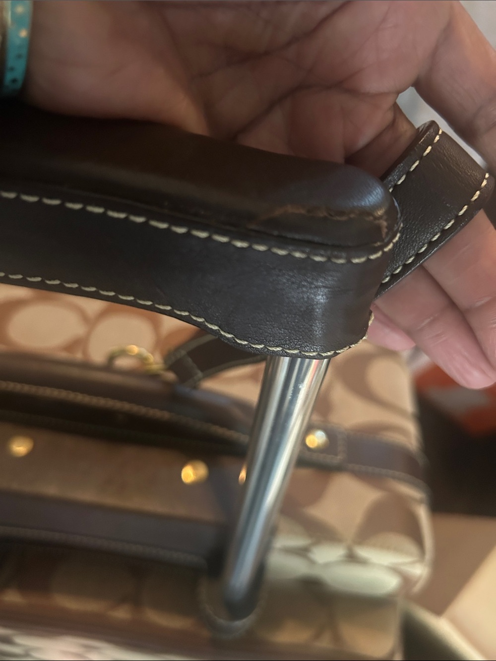 Coach on wheels 👀two way luggage🥳🥳❌❌ - Picture 12 of 14